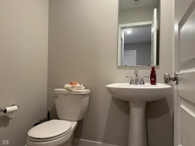 $2,175 | 1987 Mildred Road, Westfield, IN 46074