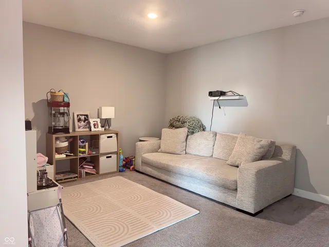 $2,175 | 1987 Mildred Road, Westfield, IN 46074