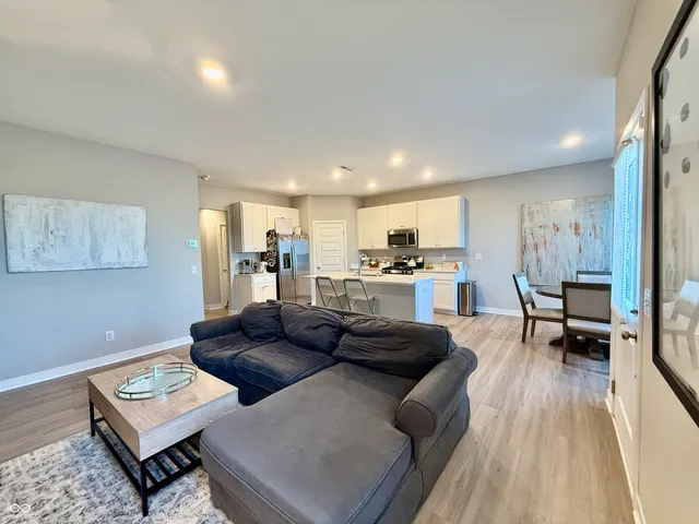 $2,175 | 1987 Mildred Road, Westfield, IN 46074