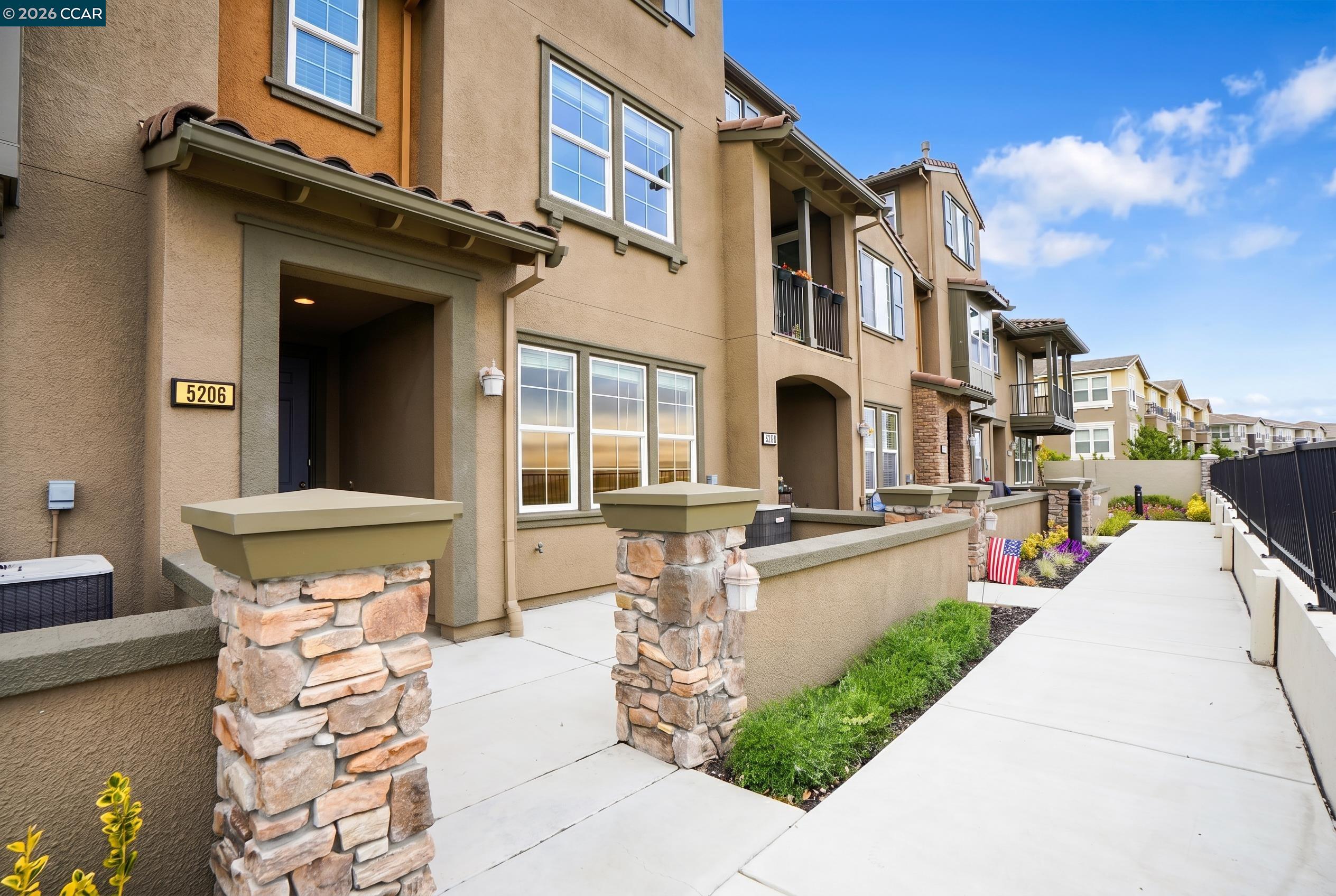5206 Fioli Loop San Ramon, CA 94582 - Photo 1 of 39