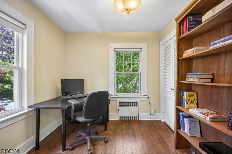76 Meadowbrook Road Short Hills, NJ 07078 - Photo 15 of 18