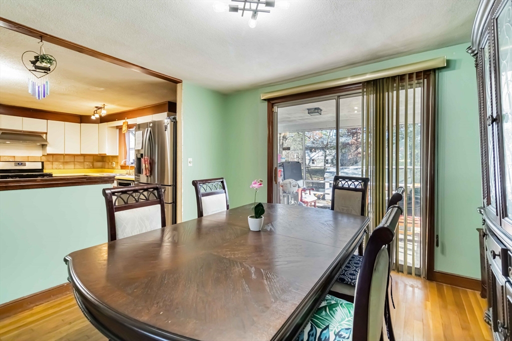 86 Spruce Road Reading, MA 01867 - Photo 17 of 36 Gallery Image 17