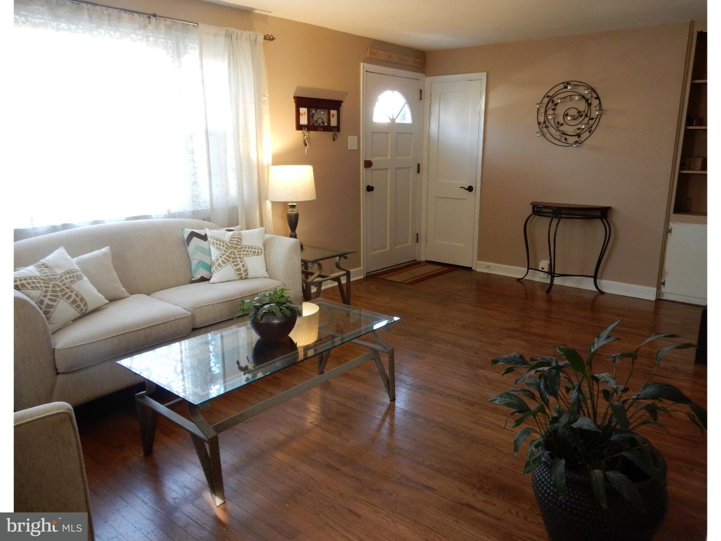 35 Barbara Road Hatboro, PA 19040 - Photo 2 of 21