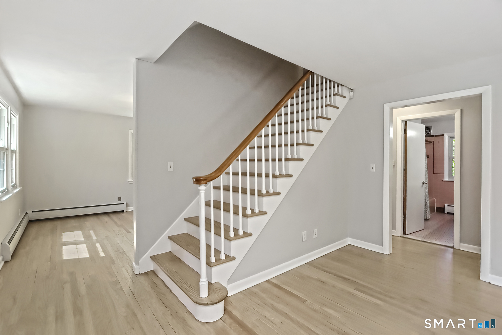 11 Winter Street Ansonia, CT 06401 - Photo 3 of 40
