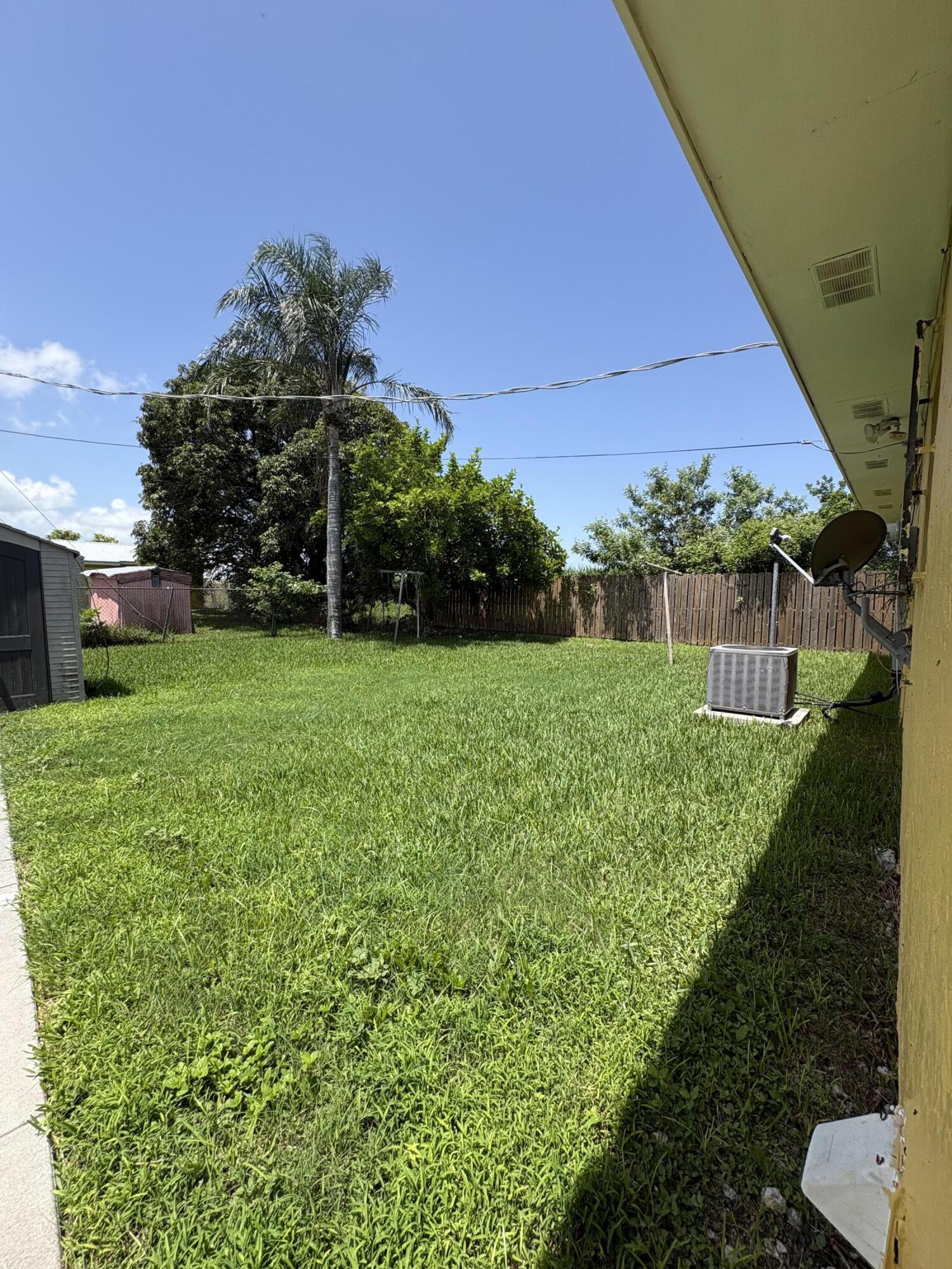442 North Cocoanut Road Pahokee, FL 33476 - Photo 27 of 28 IMG_1505