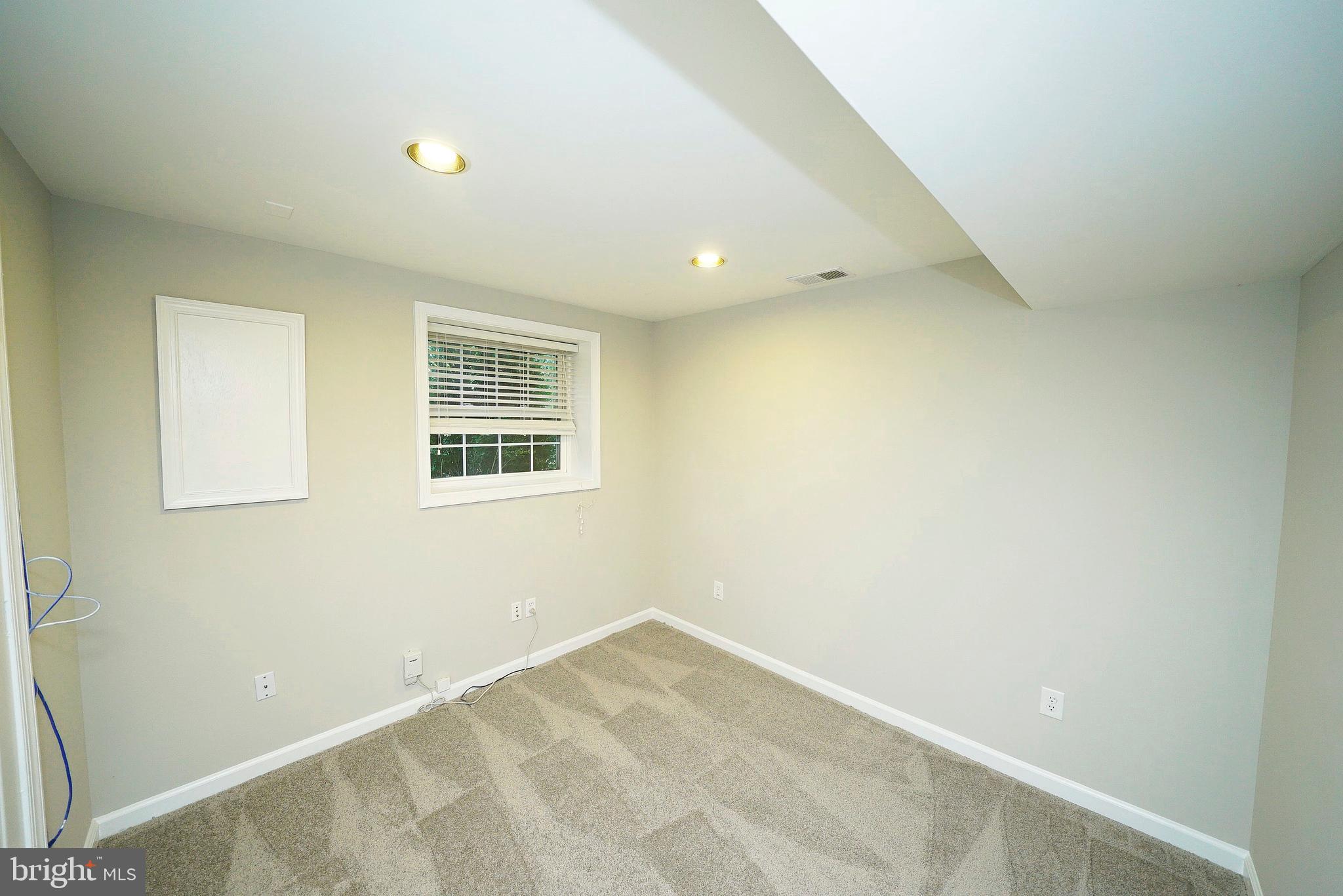 4523 Cub Run Road Chantilly, VA 20151 - Photo 16 of 30 BEDROOM 4 - LOWER LEVEL