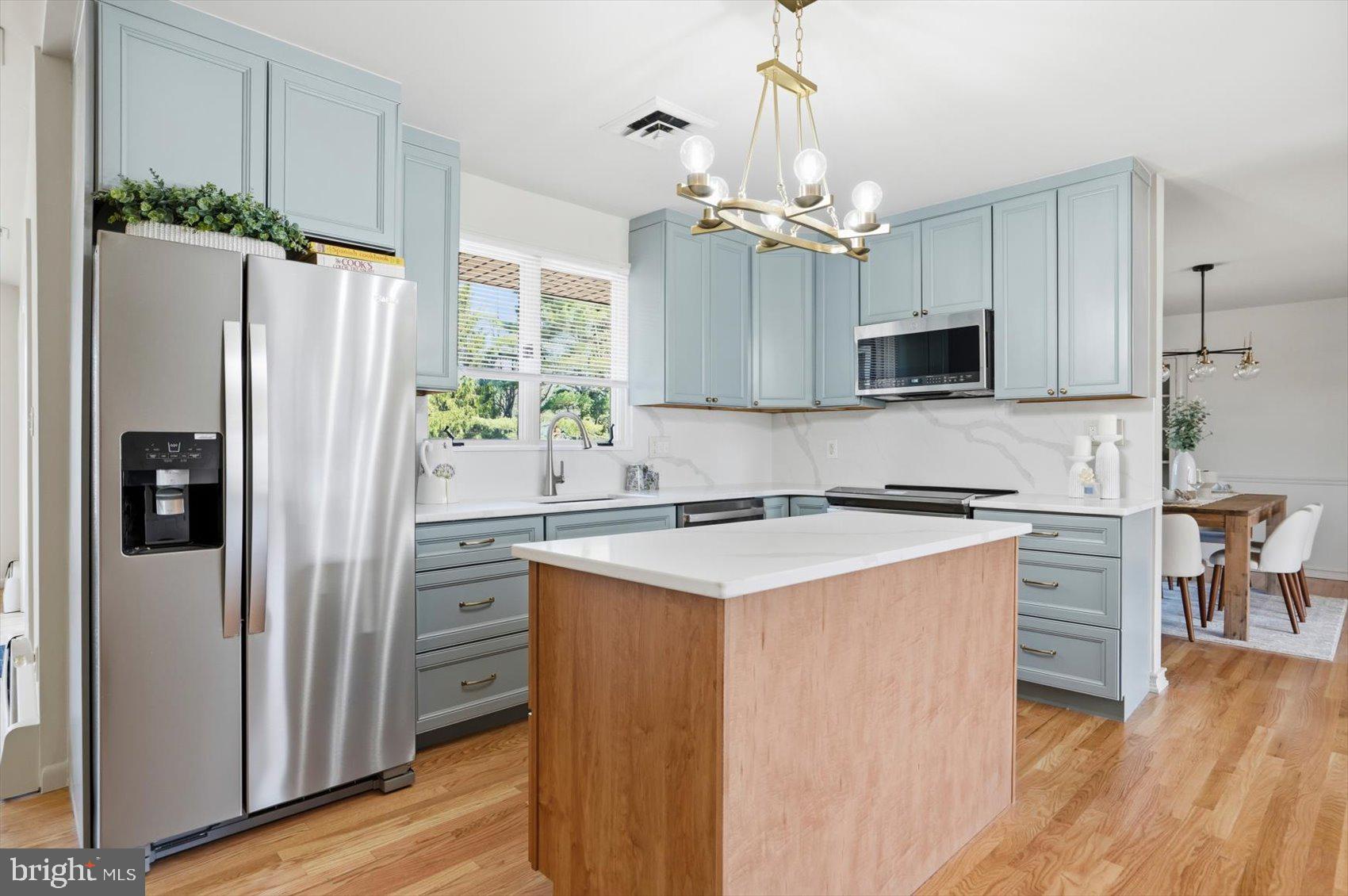 704 Chapel Ridge Road Lutherville-Timonium, MD 21093 - Photo 12 of 54