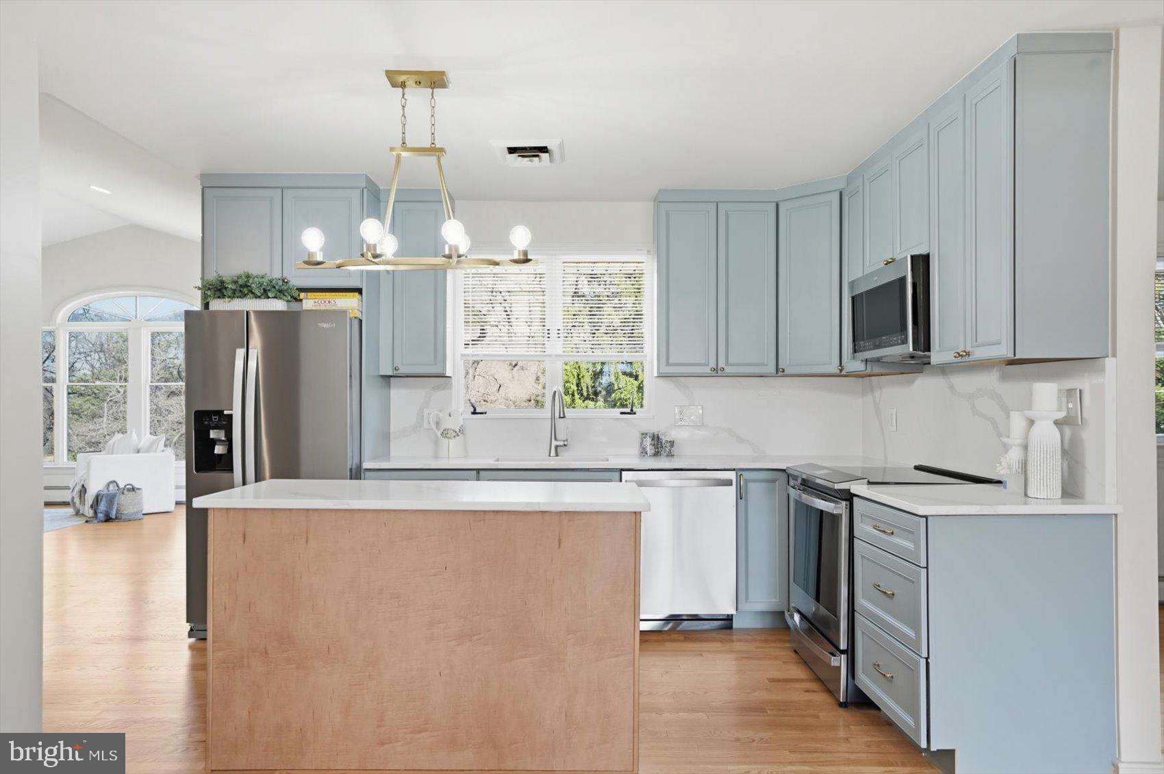 704 Chapel Ridge Road Lutherville-Timonium, MD 21093 - Photo 14 of 54