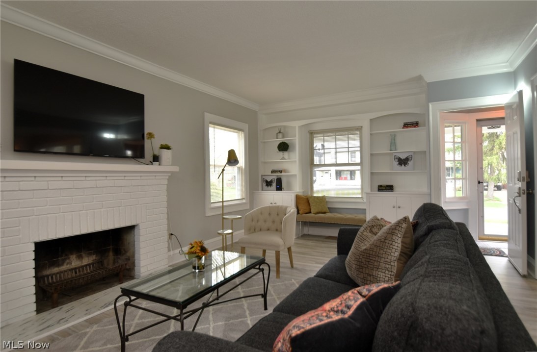 3262 Kildare Road Cleveland, OH 44118 - Photo 6 of 41 Gallery Image 6