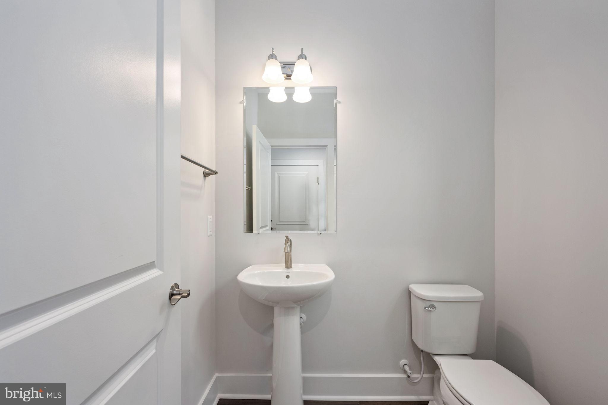 8712 Southrun Road Lorton, VA 22079 - Photo 17 of 61