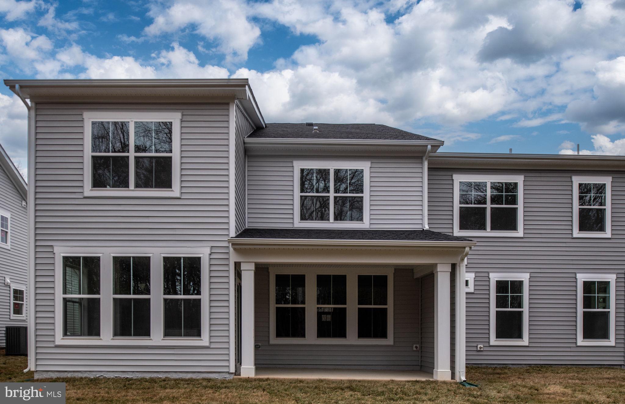 8712 Southrun Road Lorton, VA 22079 - Photo 8 of 61