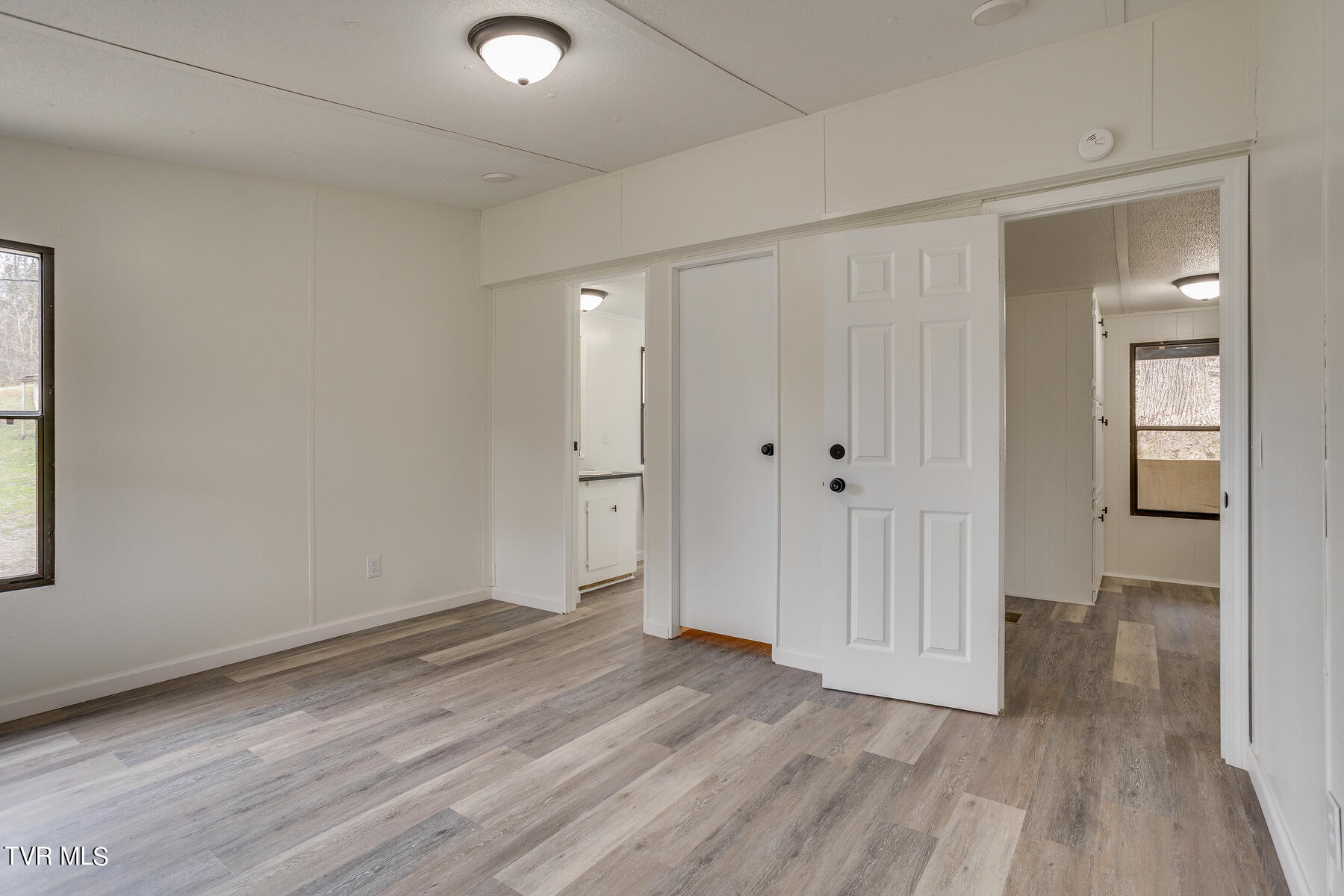 1395 Midway Road Midway, TN 37809 - Photo 14 of 31 014
