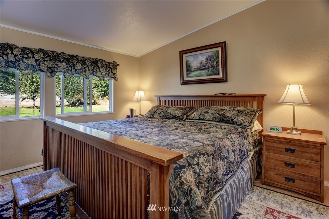 4691 Northeast Minder Road Poulsbo, WA 98370 - Photo 20 of 24 Gallery Image 20