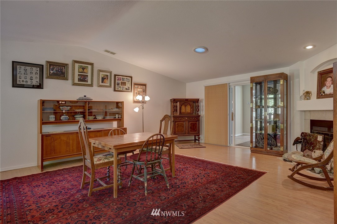 4691 Northeast Minder Road Poulsbo, WA 98370 - Photo 9 of 24 Gallery Image 9