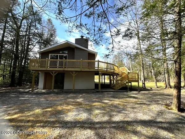 $379,500 | 1187 Carriage Lane, Tobyhanna, PA 18466