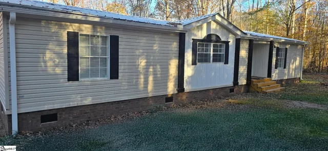$263,000 | 1298 Mordeci Mountain Road, Gray Court, SC 29645