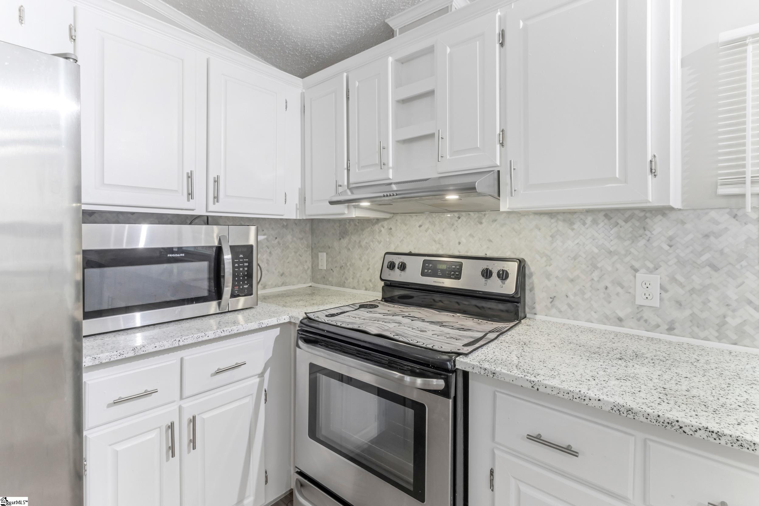 1298 Mordeci Mountain Road Gray Court, SC 29645 - Photo 11 of 35