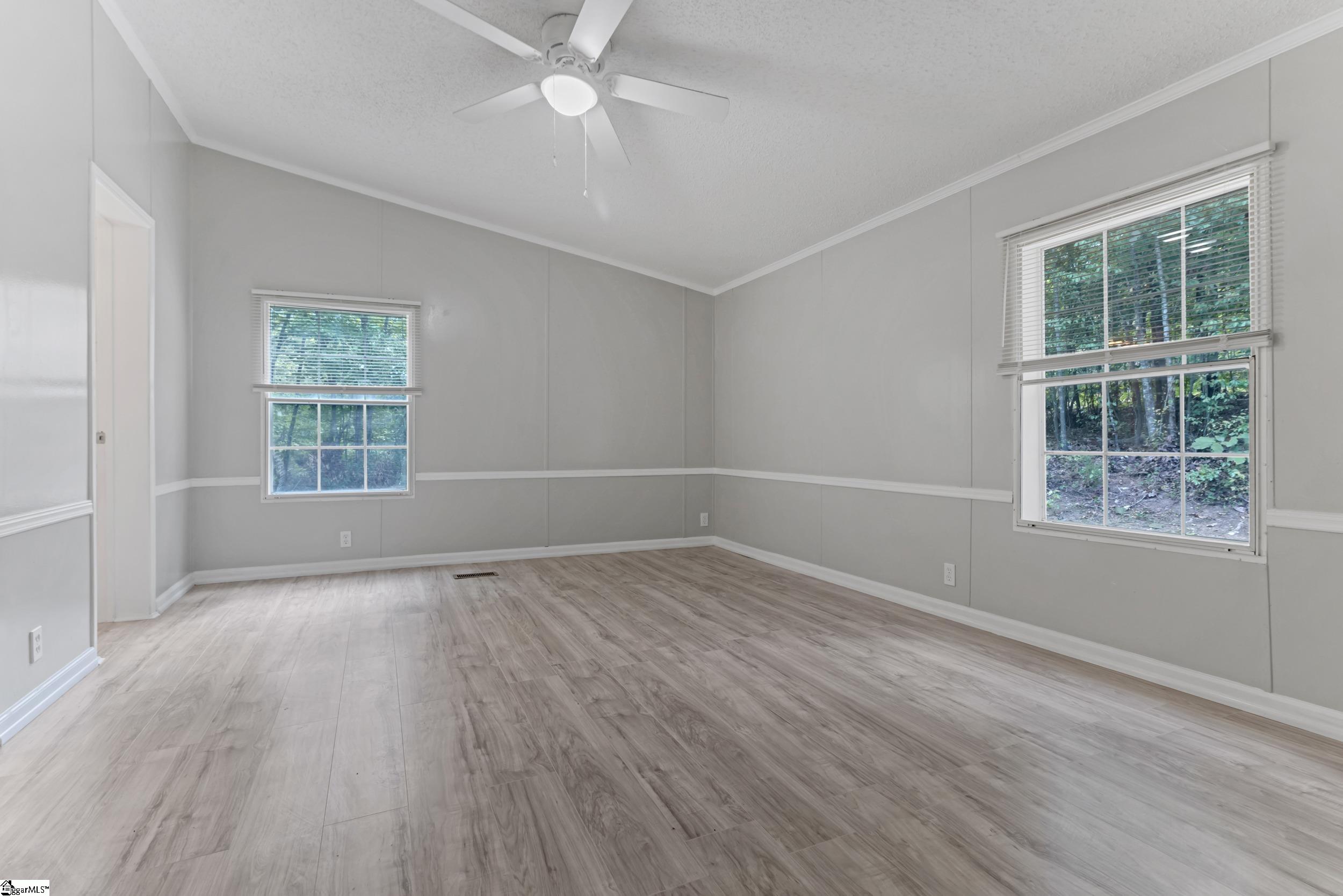 1298 Mordeci Mountain Road Gray Court, SC 29645 - Photo 14 of 35