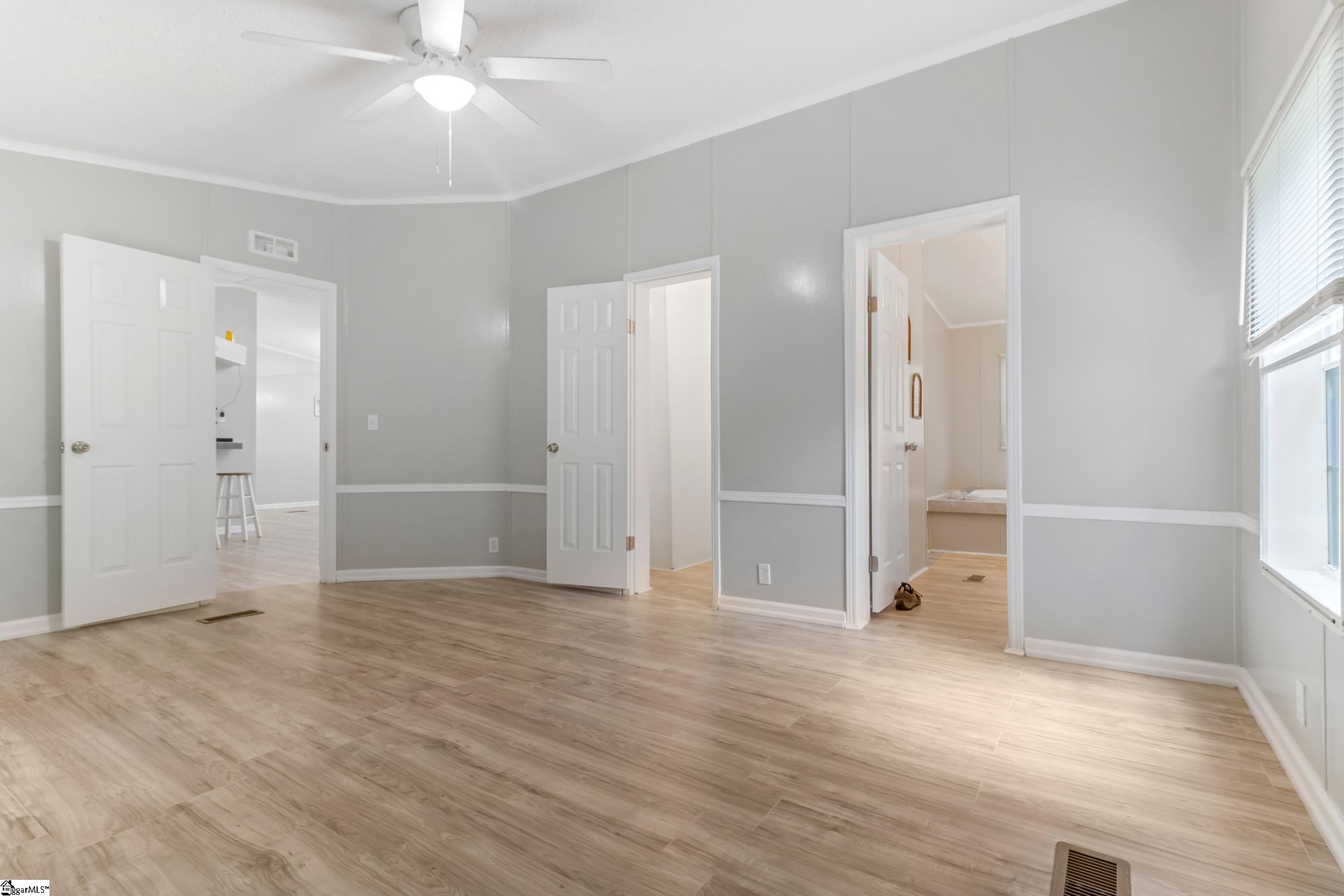 1298 Mordeci Mountain Road Gray Court, SC 29645 - Photo 15 of 35