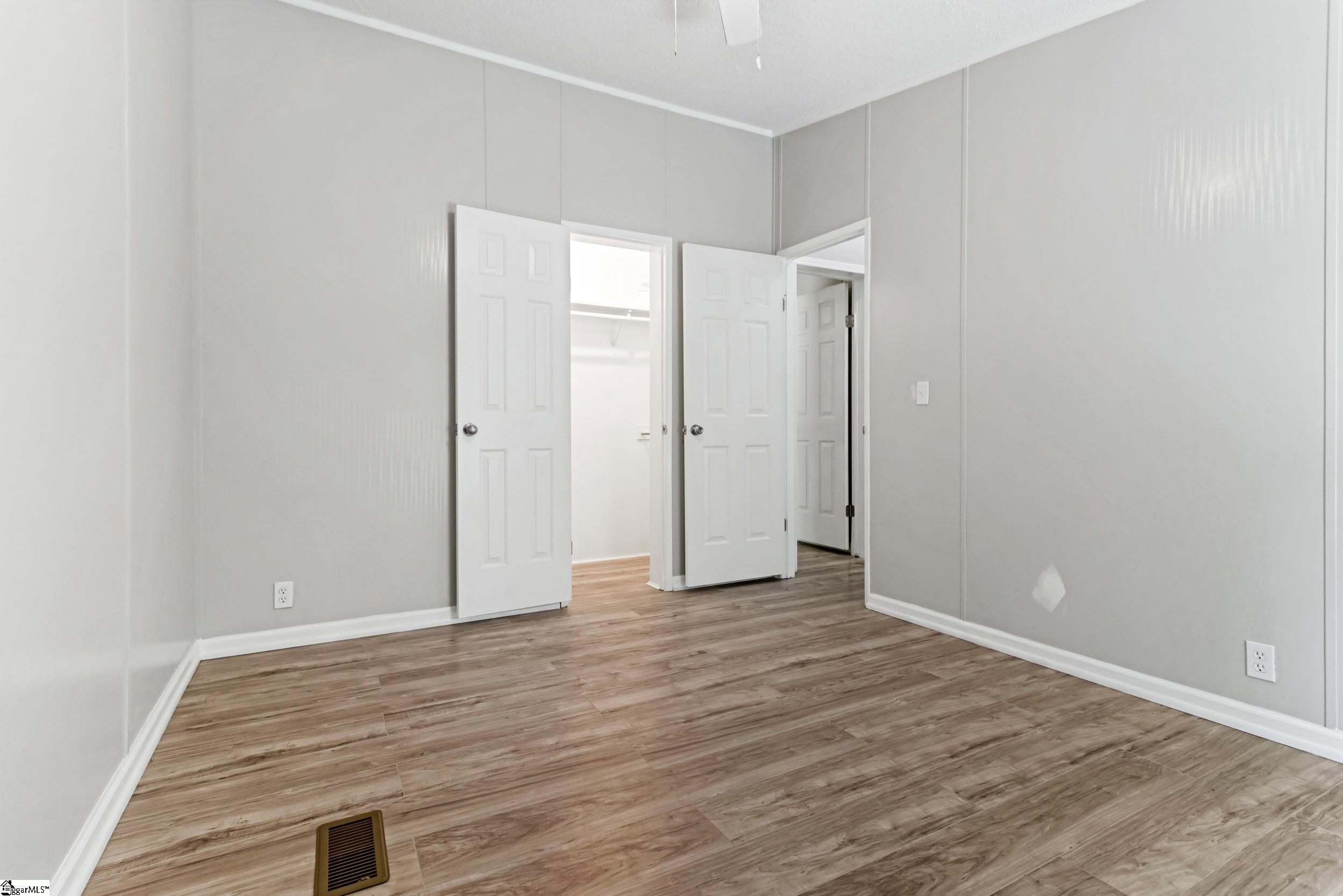 1298 Mordeci Mountain Road Gray Court, SC 29645 - Photo 22 of 35