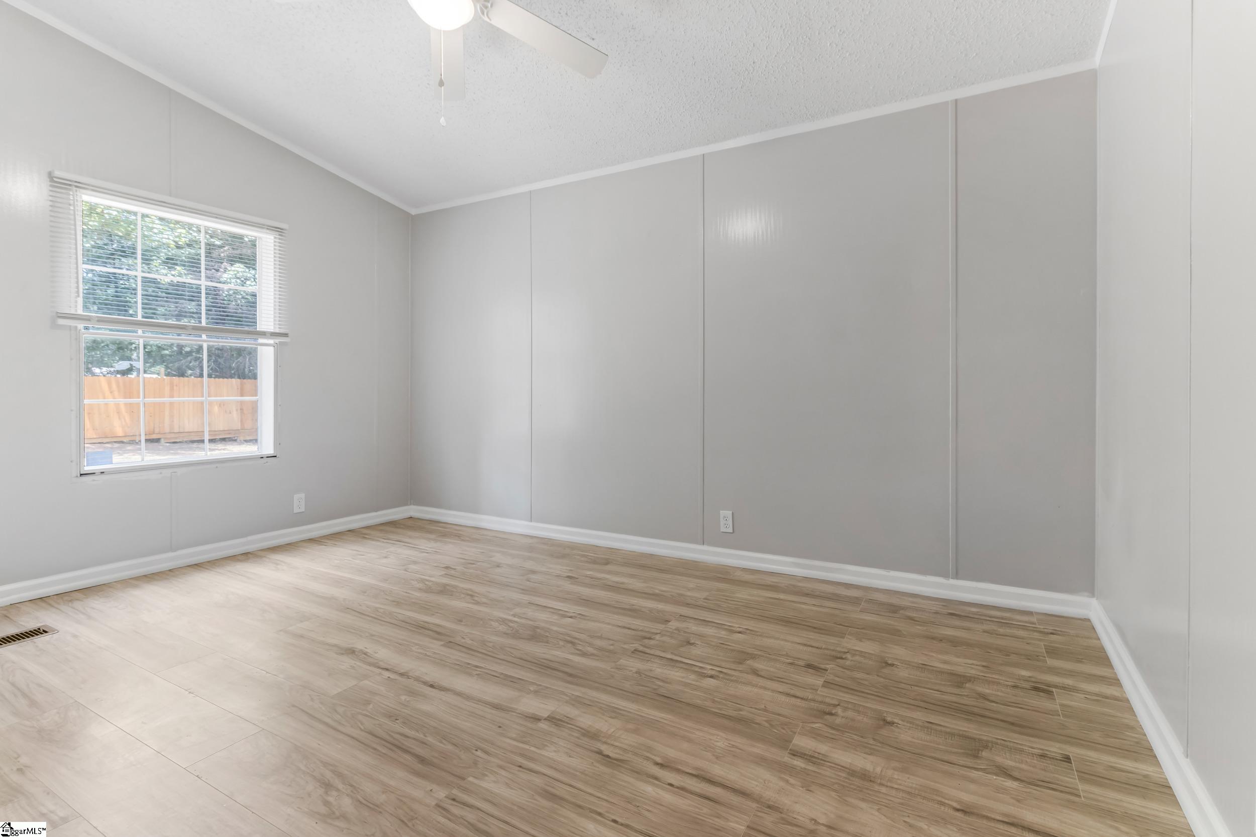 1298 Mordeci Mountain Road Gray Court, SC 29645 - Photo 23 of 35