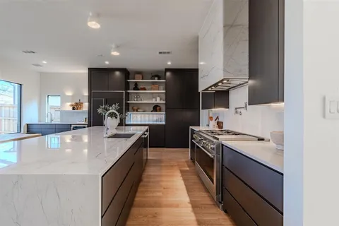 $1,824,000 | 7115 Casa Loma Avenue, Dallas, TX 75214