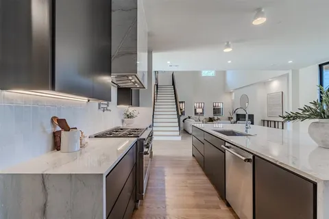 $1,824,000 | 7115 Casa Loma Avenue, Dallas, TX 75214