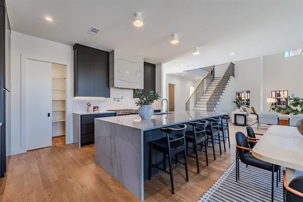 $1,824,000 | 7115 Casa Loma Avenue, Dallas, TX 75214