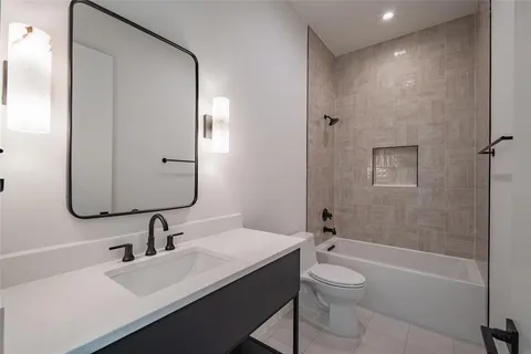 $1,824,000 | 7115 Casa Loma Avenue, Dallas, TX 75214