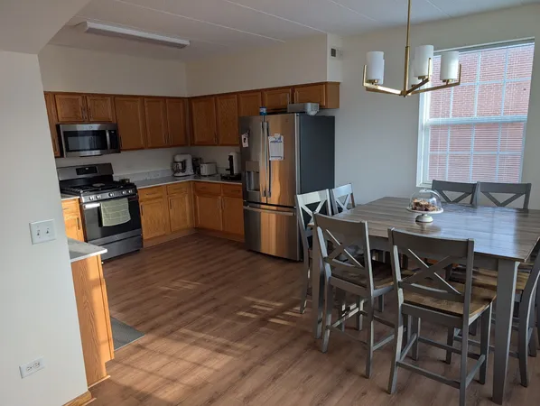 $2,650 | 16641 Liberty Circle, Unit 2S, Orland Hills, IL 60467