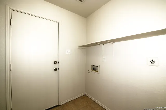 $214,850 | 9042 Twincreek Farm, Converse, TX 78109