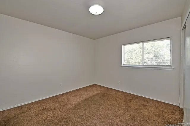 $214,850 | 9042 Twincreek Farm, Converse, TX 78109