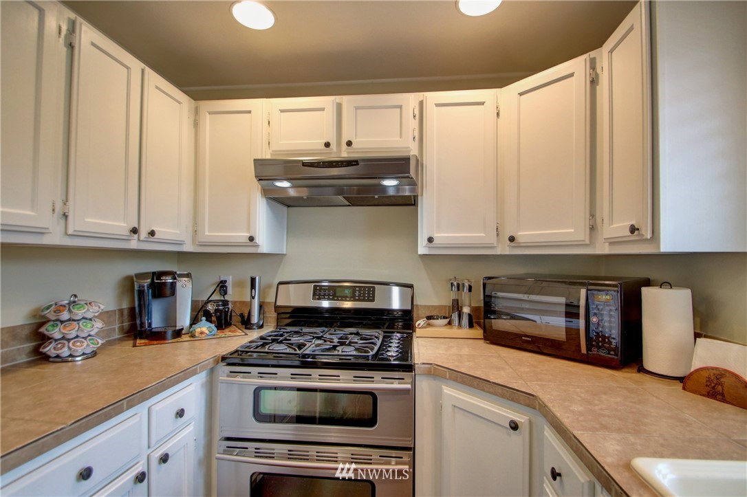 24303 Lee Road Mount Vernon, WA 98274 - Photo 16 of 39 Gallery Image 16