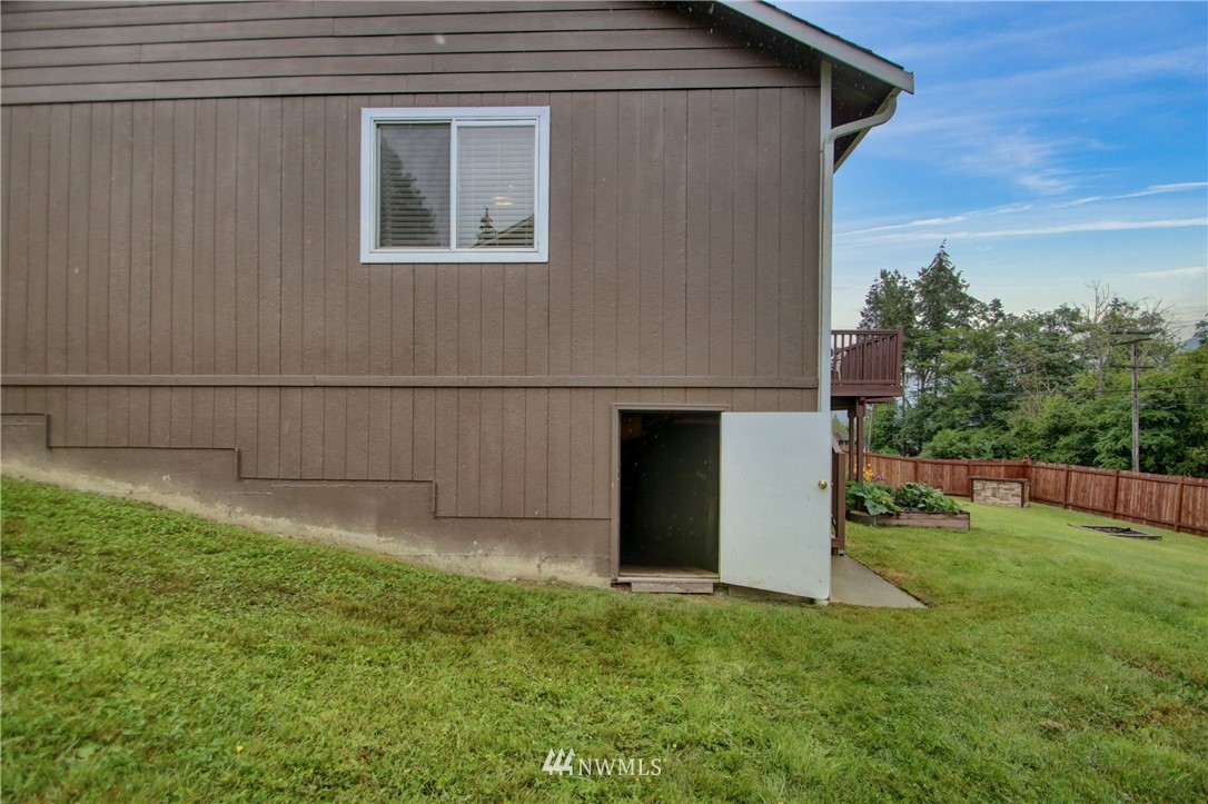 24303 Lee Road Mount Vernon, WA 98274 - Photo 36 of 39 Gallery Image 36