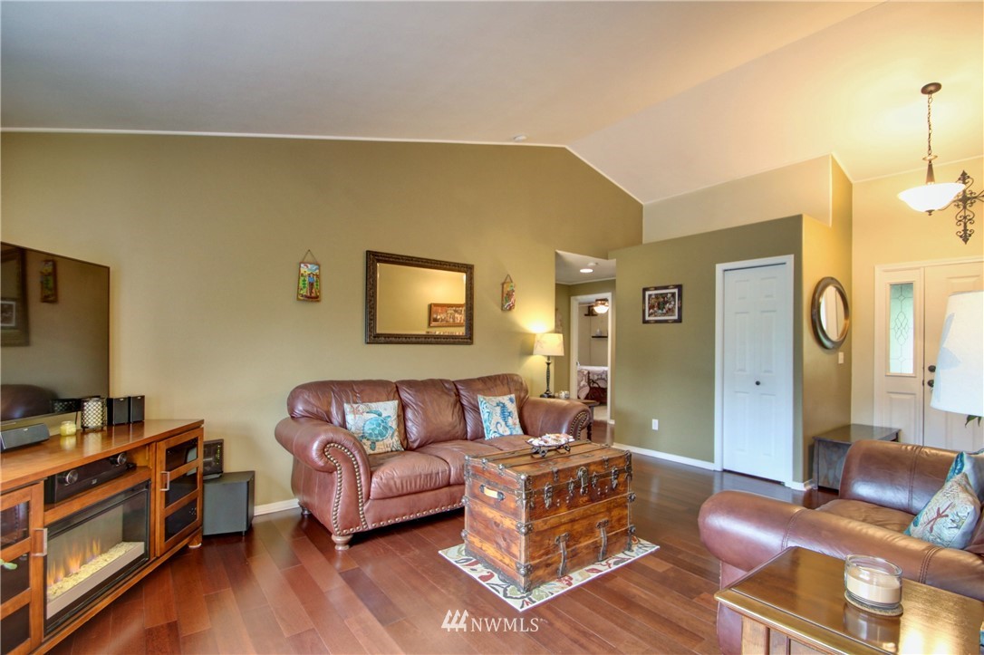 24303 Lee Road Mount Vernon, WA 98274 - Photo 8 of 39 Gallery Image 8
