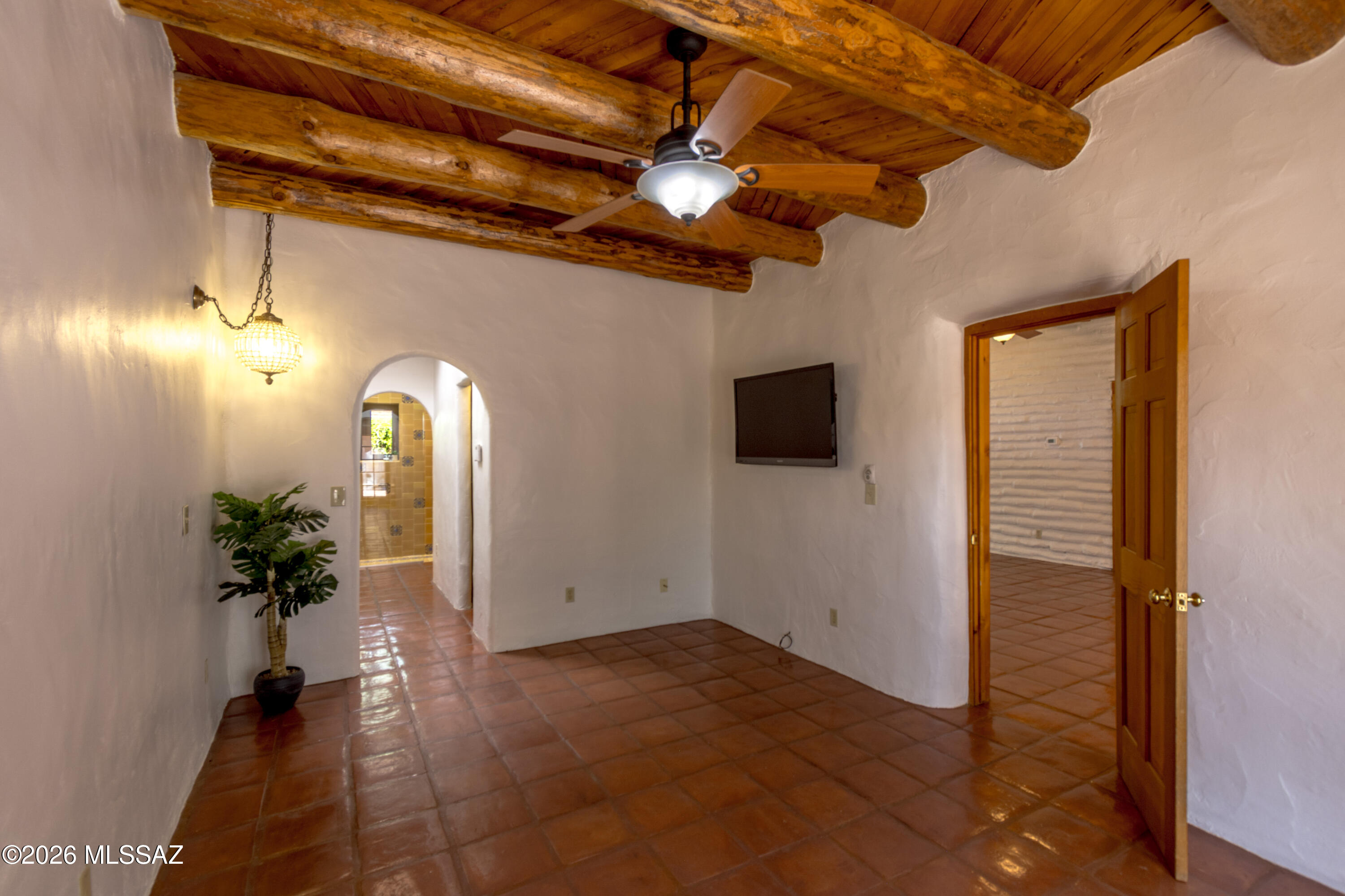 5092 East Fort Lowell Road Tucson, AZ 85712 - Photo 13 of 37 Primary Bedroom Suite