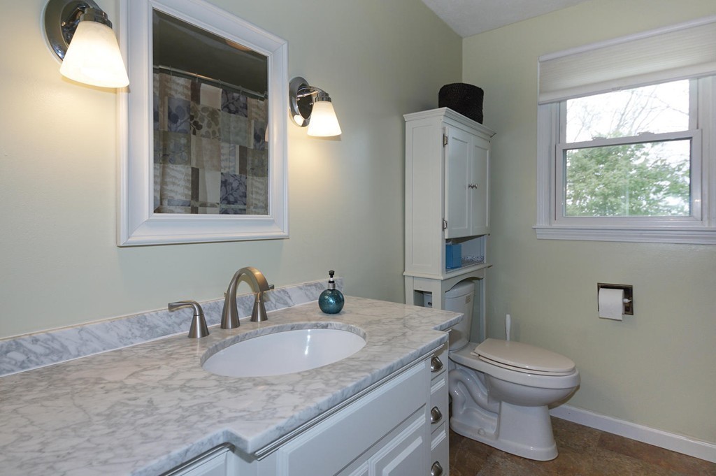 14 Longview Road Chelmsford, MA 01824 - Photo 8 of 9 Gallery Image 8