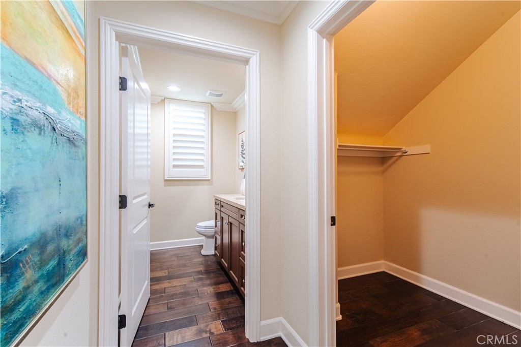 65 Rolling Irvine, CA 92620 - Photo 8 of 54