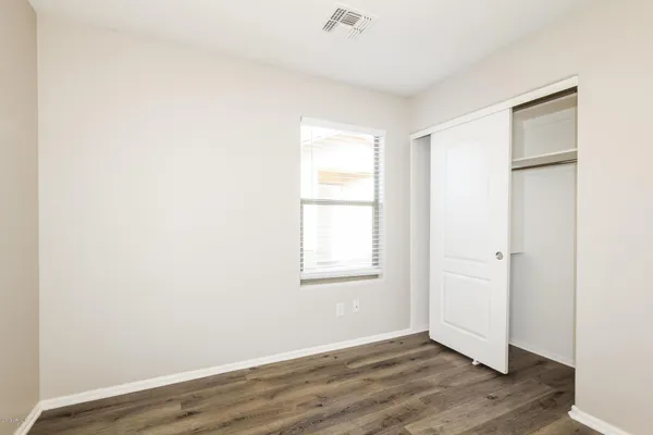 $2,000 | 614 East Jeanne Lane, San Tan Valley, AZ 85140