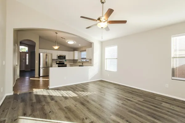 $2,000 | 614 East Jeanne Lane, San Tan Valley, AZ 85140