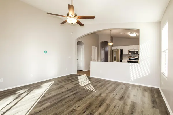 $2,000 | 614 East Jeanne Lane, San Tan Valley, AZ 85140
