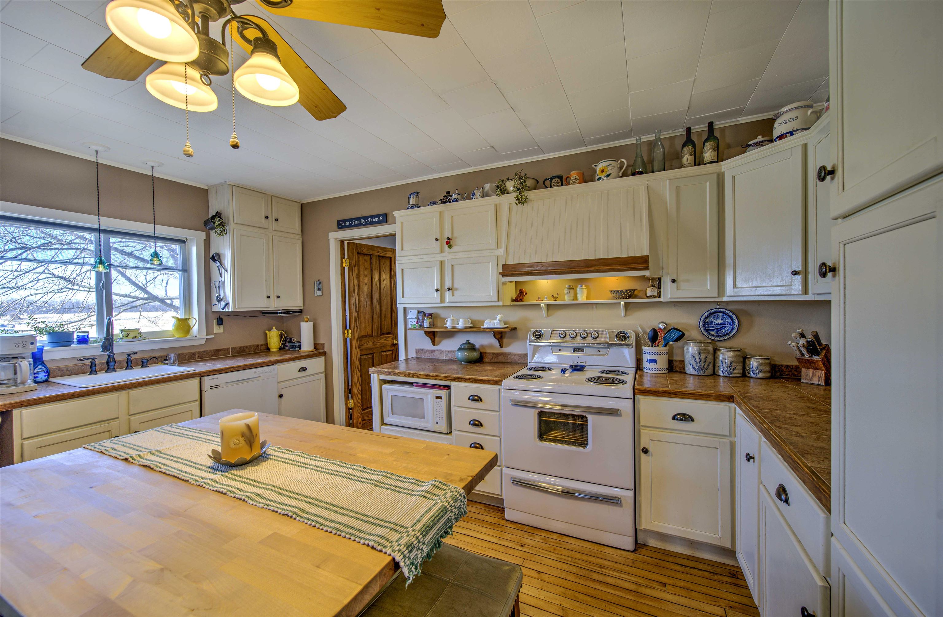 N916 County Rd H Fremont, WI 54940 - Photo 12 of 75