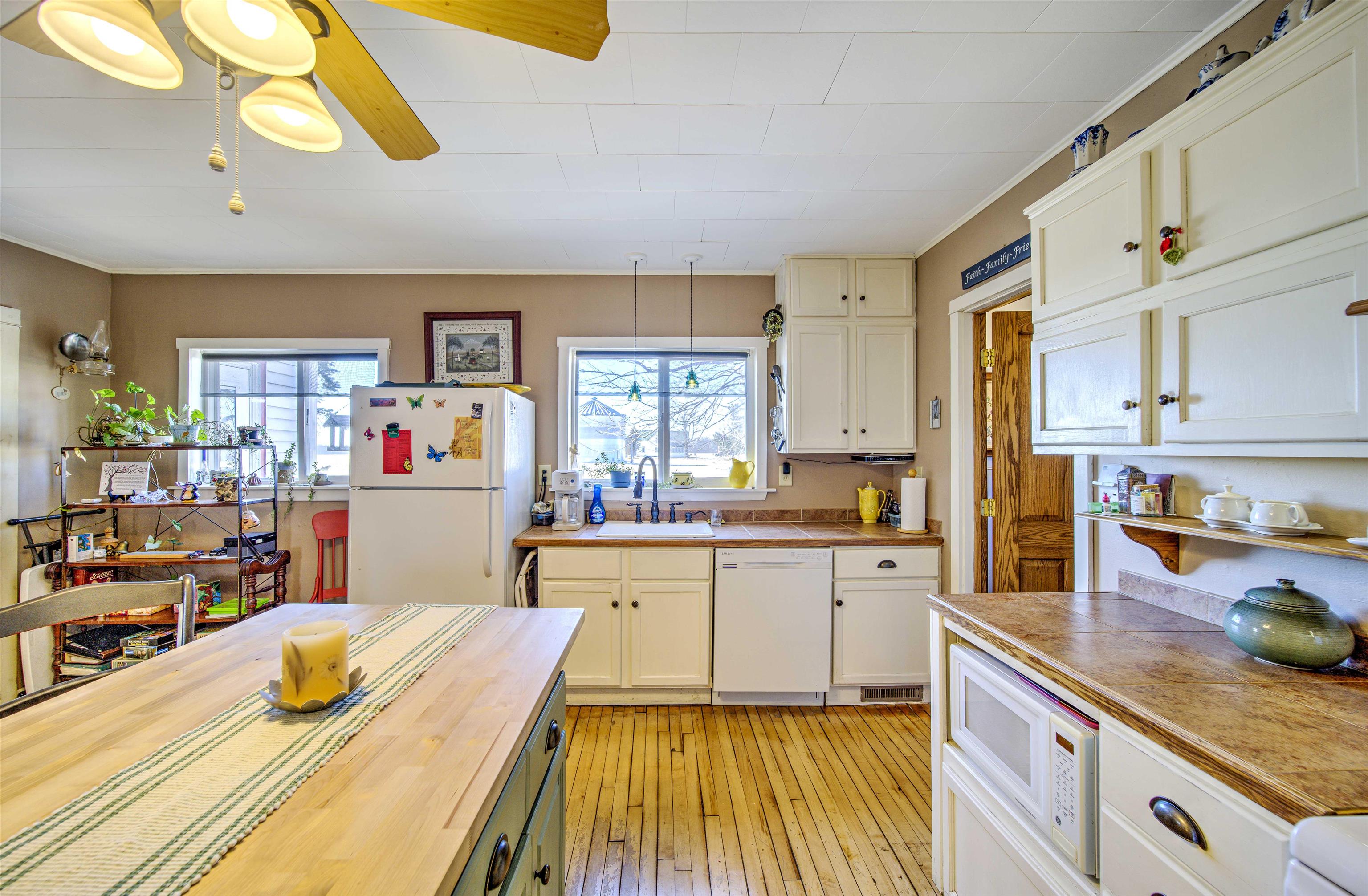 N916 County Rd H Fremont, WI 54940 - Photo 16 of 75