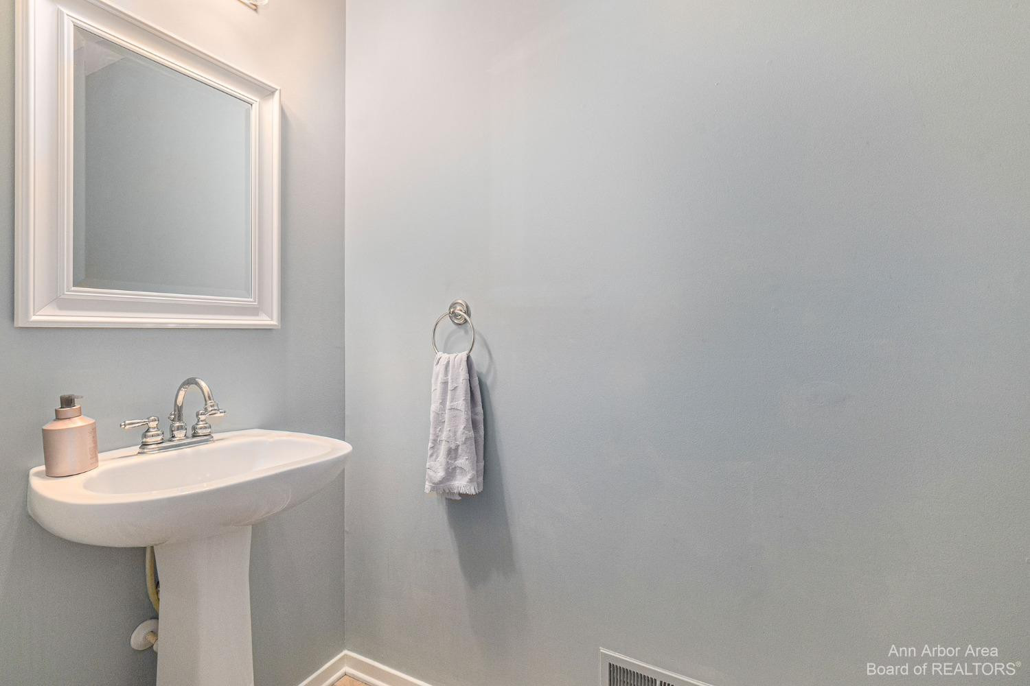 1454 Scio Ridge Road Ann Arbor, MI 48103 - Photo 17 of 51 Photo 17