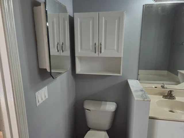 a close up view of washer and dryer