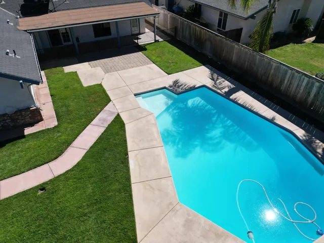 $539,900 | 744 West Magill Avenue, Fresno, CA 93704