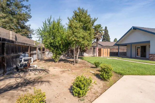 $539,900 | 744 West Magill Avenue, Fresno, CA 93704