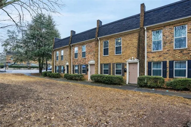 $239,999 | 105 North River Drive, Unit C, Atlanta, GA 30350