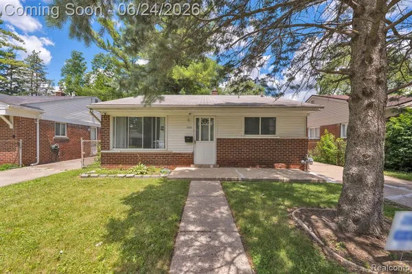 $169,900 | 25636 Norfolk Street, Dearborn Heights, MI 48125