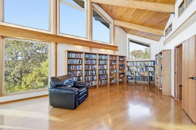 $2,000,000 | 640 Diamond Point Drive, Oak Point, TX 75068